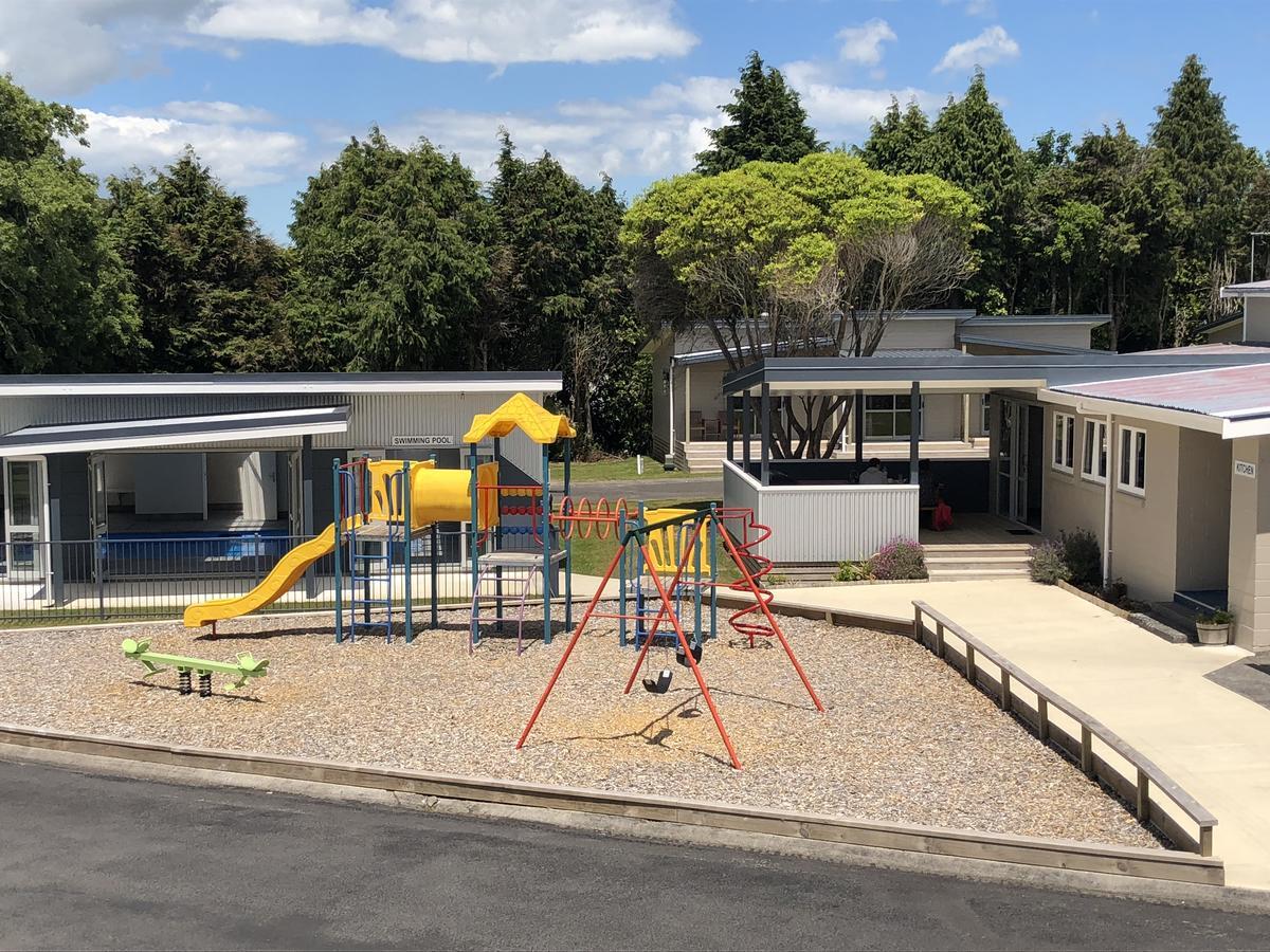 Stratford Motel & Holiday Park Екстер'єр фото