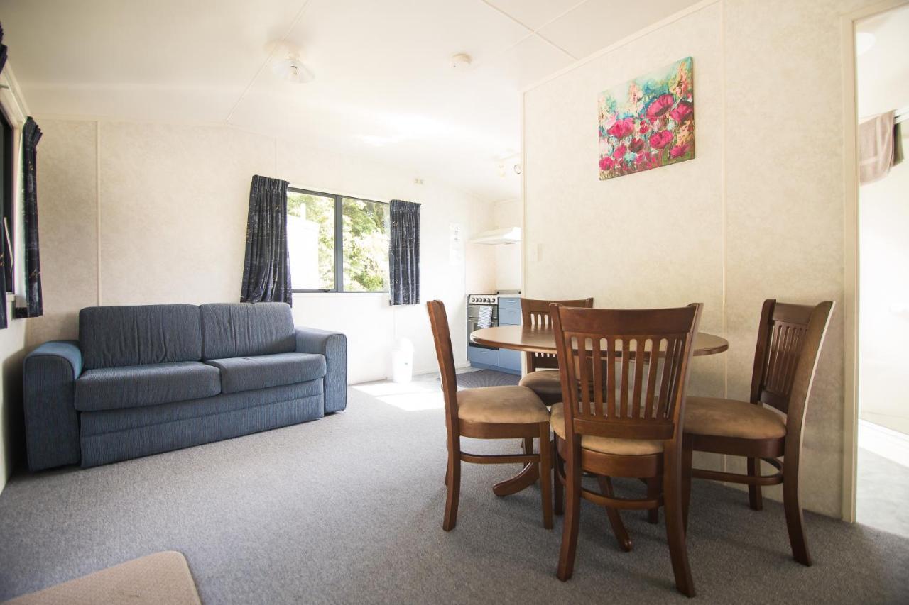 Stratford Motel & Holiday Park Екстер'єр фото
